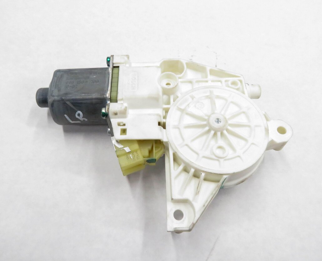 Thumbnail 2: 06-13 MB GL320 GL350 GL450 ML320 R500 (W164 X164) - LEFT REAR DOOR WINDOW MOTOR