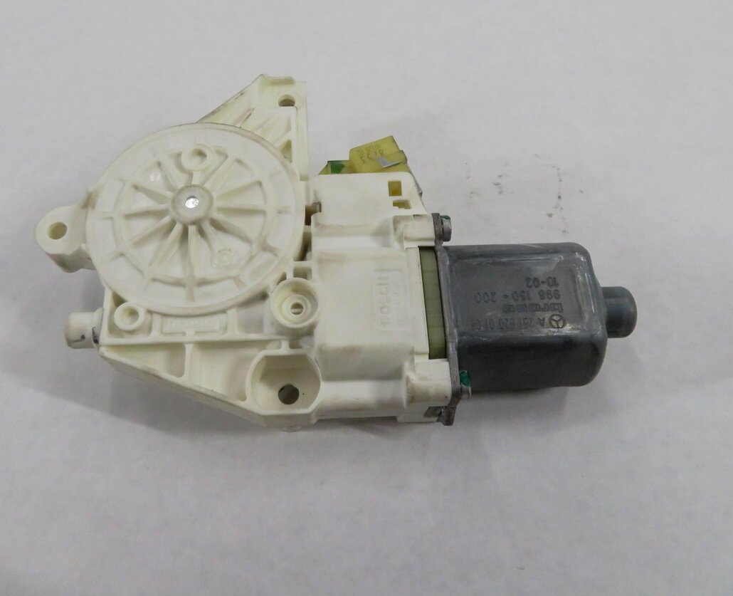 Thumbnail 4: 06-13 MB GL320 GL350 GL450 ML320 R500 (W164 X164) - LEFT REAR DOOR WINDOW MOTOR