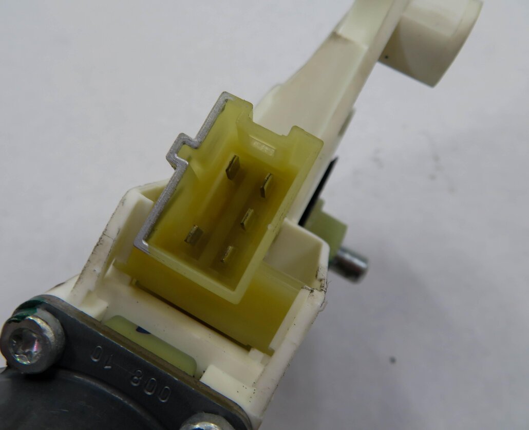 Thumbnail 6: 06-13 MB GL320 GL350 GL450 ML320 R500 (W164 X164) - LEFT REAR DOOR WINDOW MOTOR