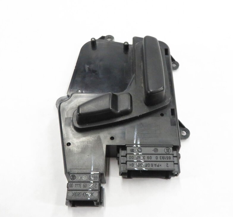 Thumbnail 3: 2010 MERCEDES GL450 (X164) RIGHT FRONT PASSENGER POWER SEAT ADJUSTMENT SWITCH