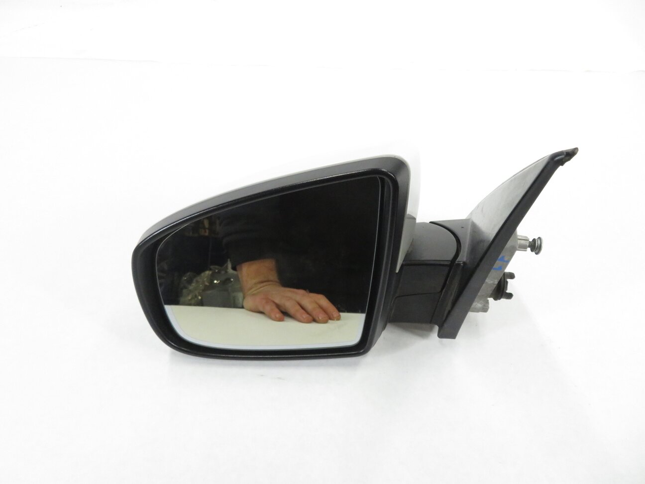 Thumbnail 2: 2007-2013 BMW X5 (E70) LEFT DRIVER P-FOLD AUTO DIM HEATED DOOR MIRROR (WHITE)