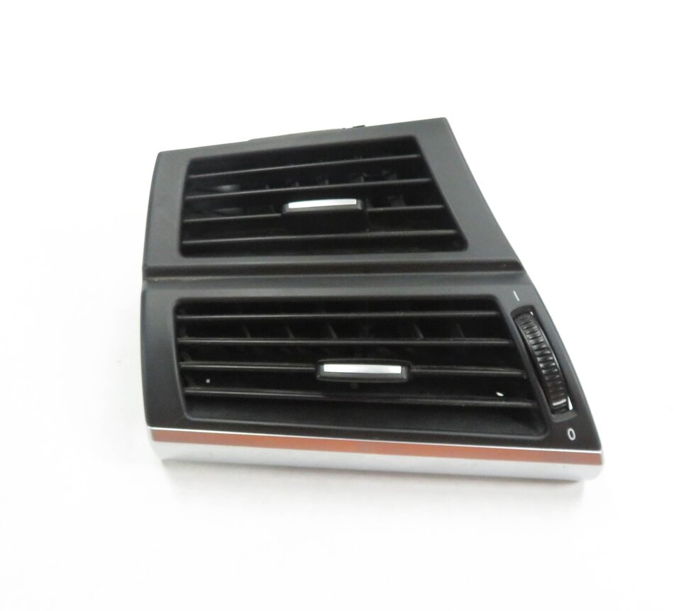Thumbnail 2: 2007 BMW X5 (E70) LEFT FRONT DRIVER DASH HEATER A/C AIR VENT