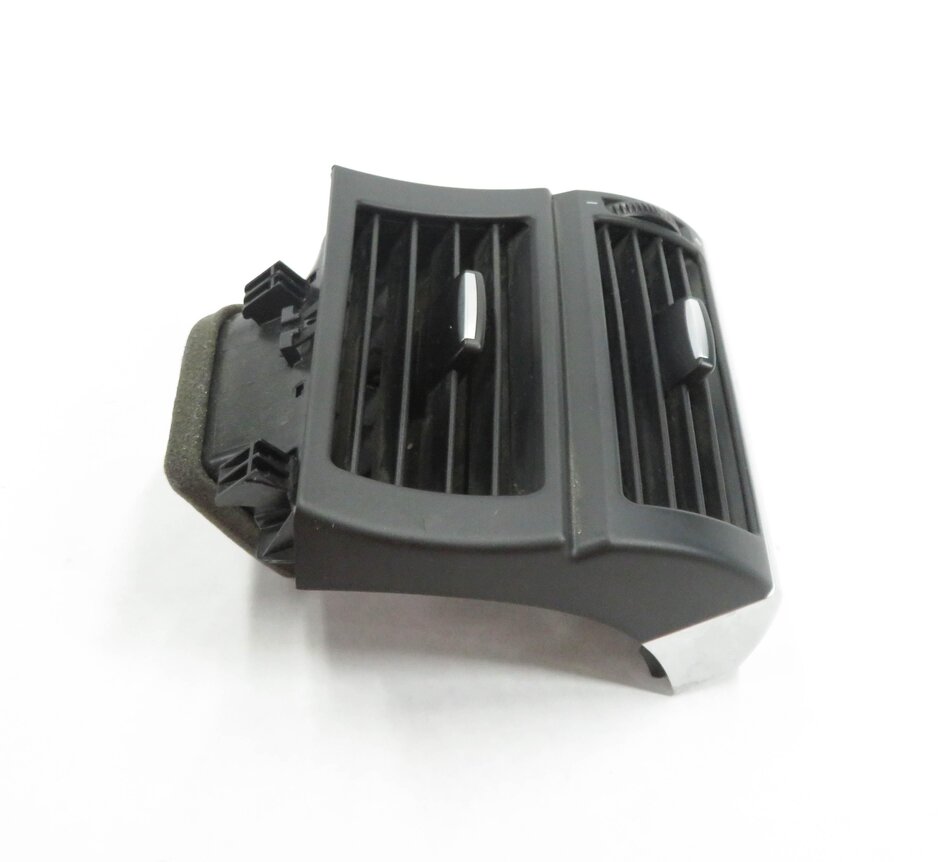 Thumbnail 3: 2007 BMW X5 (E70) LEFT FRONT DRIVER DASH HEATER A/C AIR VENT