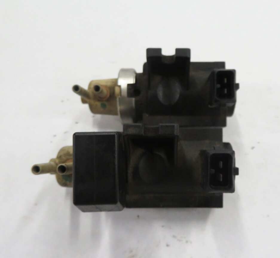 Thumbnail 5: 2008 BMW 535i (E60) 3.0L N54 TWIN TURBO TURBOCHARGER CONVERTER VALVE SET-2