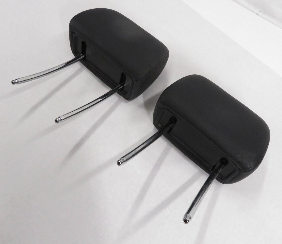 Thumbnail 1: 2007 BMW X5 (E70) FRONT LEFT & RIGHT (BLACK LEATHER) HEADREST SET-2