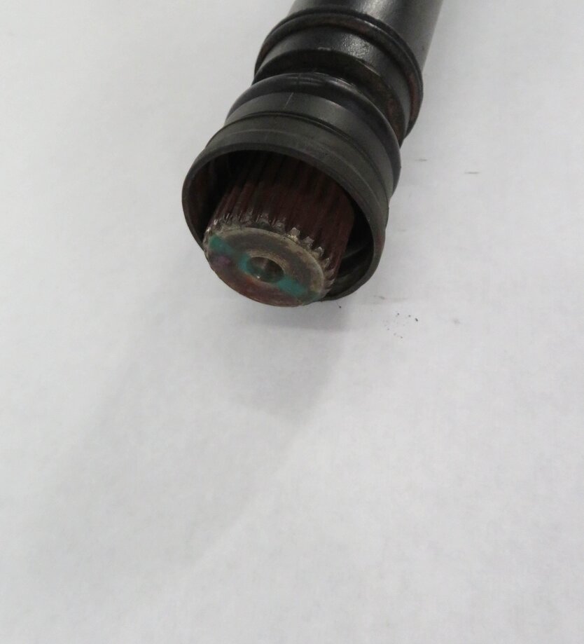 Thumbnail 4: 2007-2010 BMW X5 X6 (E70 E71) - 3.0L / 3.0TT FRONT DIFFERENTIAL DRIVE LINE SHAFT