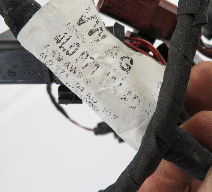 Thumbnail 7: 2013 AUDI Q7 (4L) REAR PDC PARK DISTANCE CONTROL SENSOR SET-4 (ORCA BLACK LC9X)