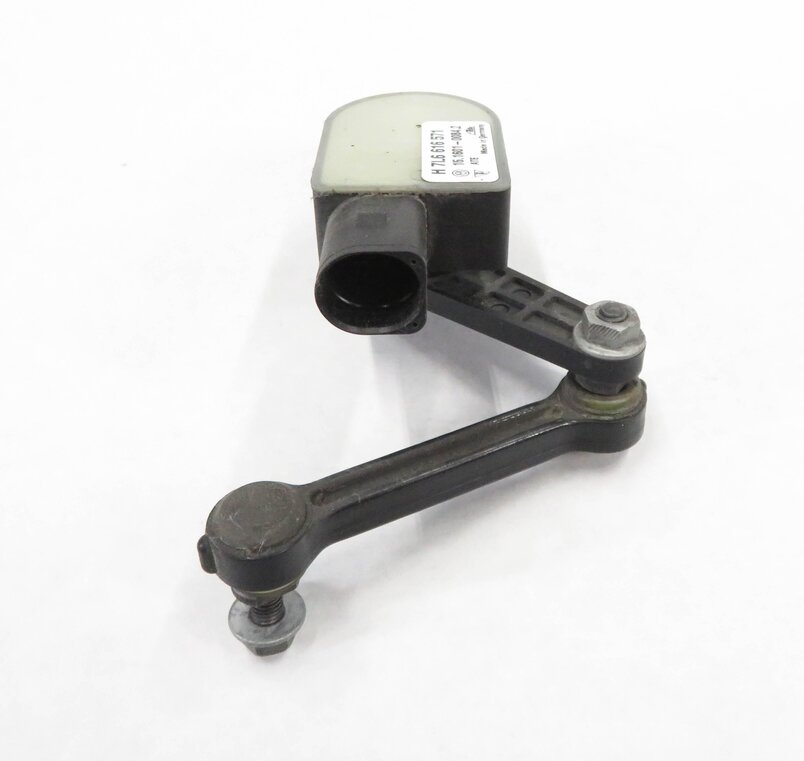 Thumbnail 4: 2013 AUDI Q7 (4L) LEFT DRIVER REAR SUSPENSION HEIGHT LEVEL SENSOR