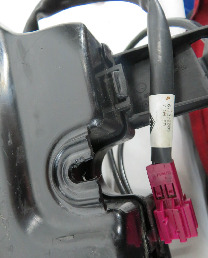 Thumbnail 5: 2007-2009 MERCEDES GL320 GL450 GL550 (X164) REAR TRUNK LIFT MOTOR w/ RAM & LINES