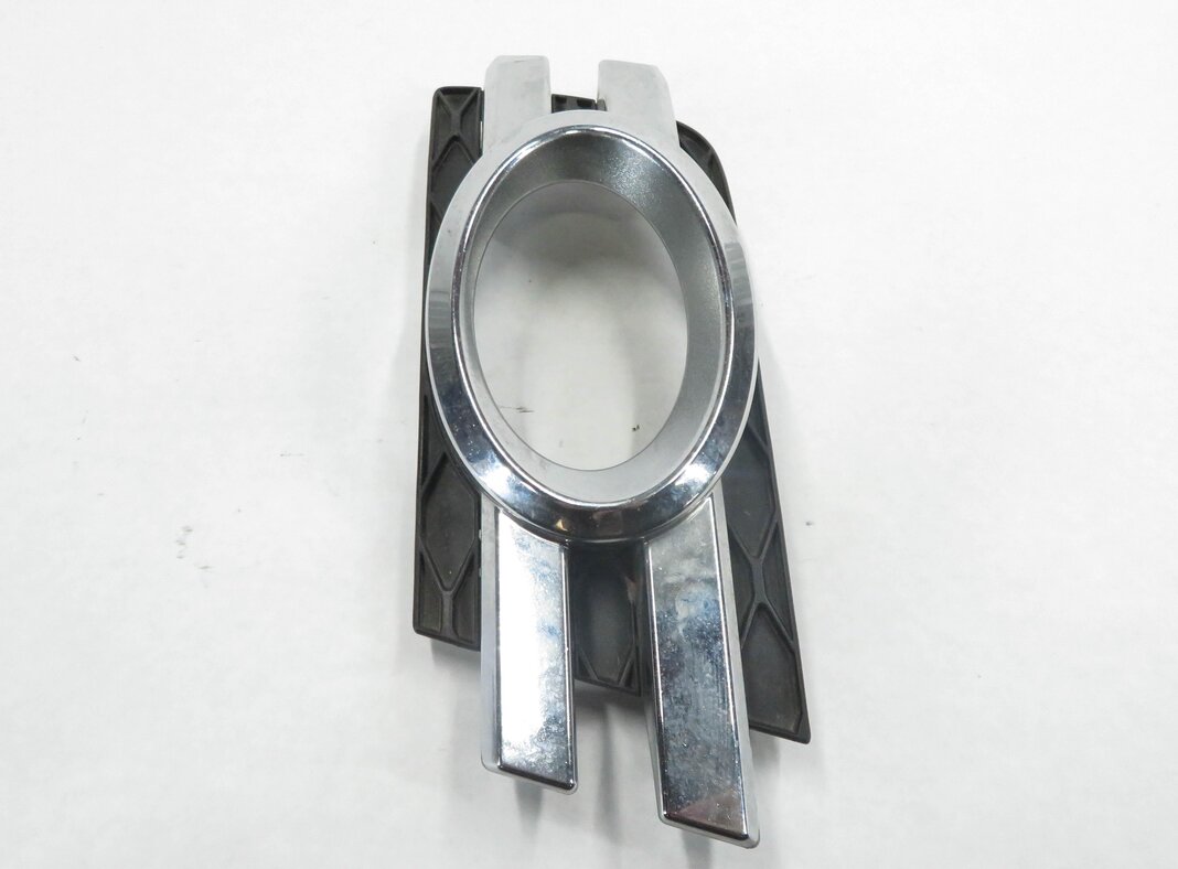 Thumbnail 3: 2007 MERCEDES GL450 (X164) LEFT FRONT DRIVER FOG LIGHT GRILLE TRIM (SILVER)