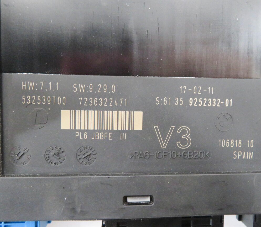 Thumbnail 7: 2011 BMW 535i (F10) BODY CONTROL MODULE COMPUTER BCM
