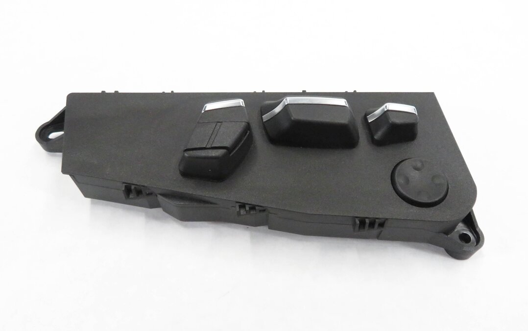 Thumbnail 4: 2011 BMW 535i (F10) LEFT FRONT DRIVER POWER MEMORY SEAT ADJUSTMENT SWITCH