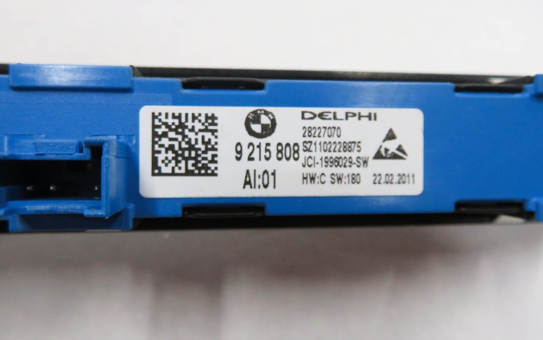Thumbnail 7: 2011 BMW 535i (F10) LEFT FRONT DRIVER POWER MEMORY SEAT ADJUSTMENT SWITCH