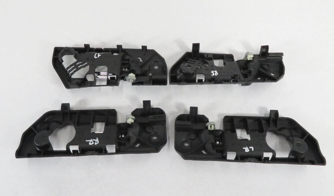 Thumbnail 5: 06-12 MERCEDES GL320 GL450 ML320 ML350 ML450 ML500 - INTERIOR DOOR HANDLE SET-4