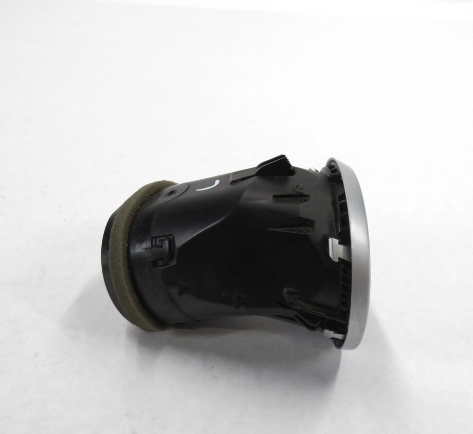 Thumbnail 3: 2009 MB ML320 (W164) LEFT FRONT DRIVER DASH HEATER A/C AIR VENT (GRAY)