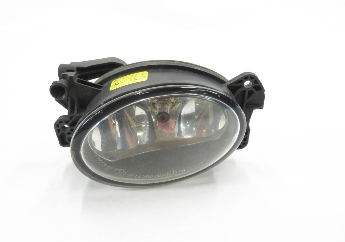 Thumbnail 2: 06-13 MB C230 C300 C350 GL320 GL450 GL550 ML320 ML350 ML450 RIGHT FOG LIGHT LAMP