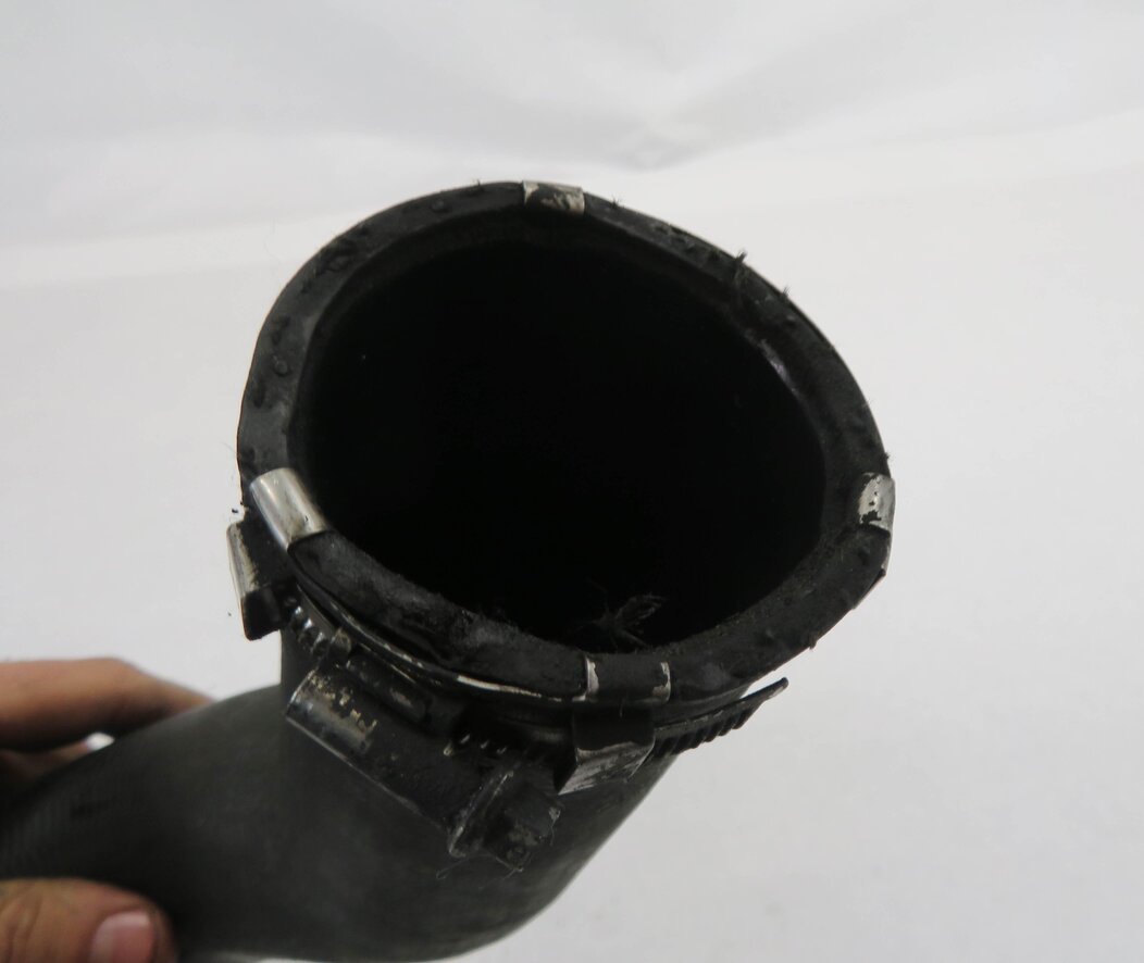 Thumbnail 5: 2009 MERCEDES BENZ ML320 (W164) 3.0L OM642 DIESEL LEFT INTERCOOLER CHARGE PIPE