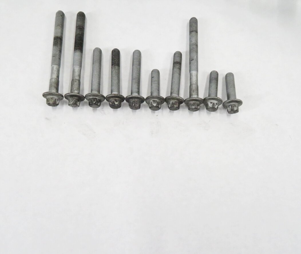 Thumbnail 2: 09-13 MB GL320 GL350 ML320 ML350 R350 - 3.0L OM642 DIESEL LEFT INTAKE MANIFOLD