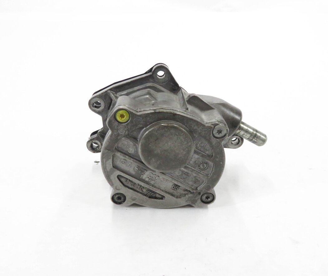 Thumbnail 2: 08-13 MB E320 E350 GL320 GL350 ML320 ML350 R350 3.0L OM642 DIESEL VACUUM PUMP