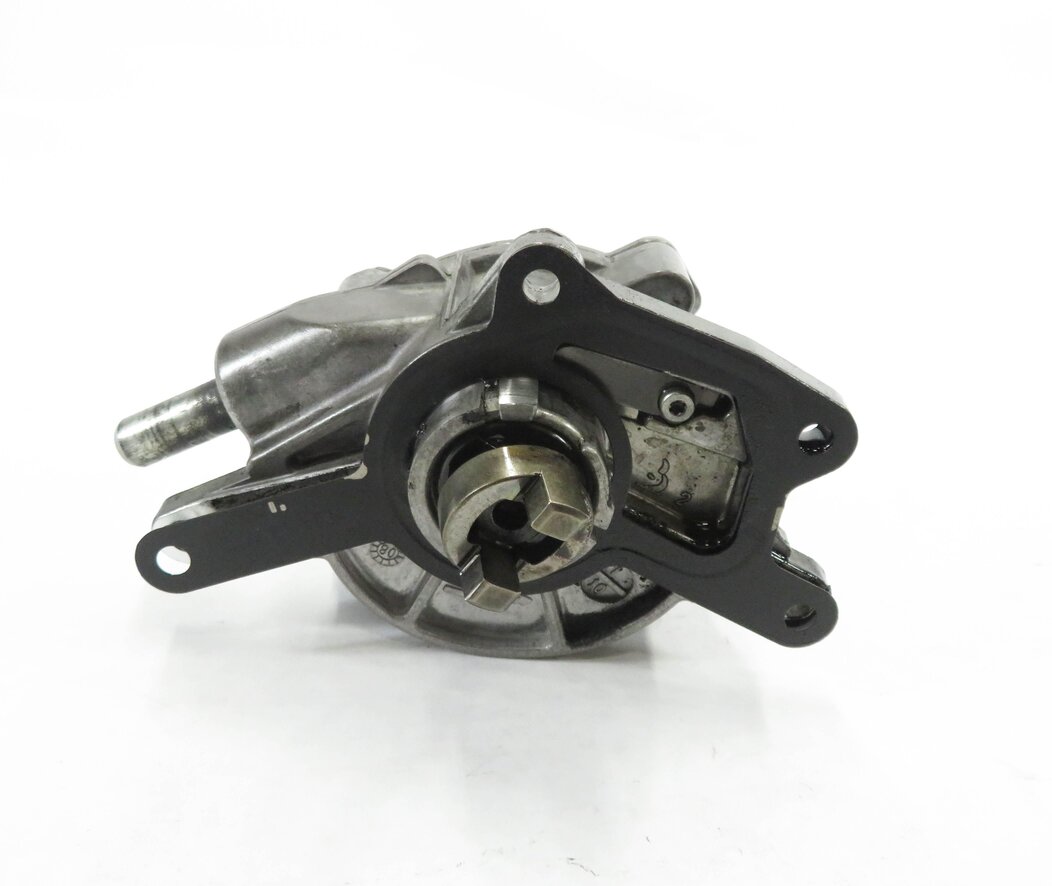 Thumbnail 4: 08-13 MB E320 E350 GL320 GL350 ML320 ML350 R350 3.0L OM642 DIESEL VACUUM PUMP