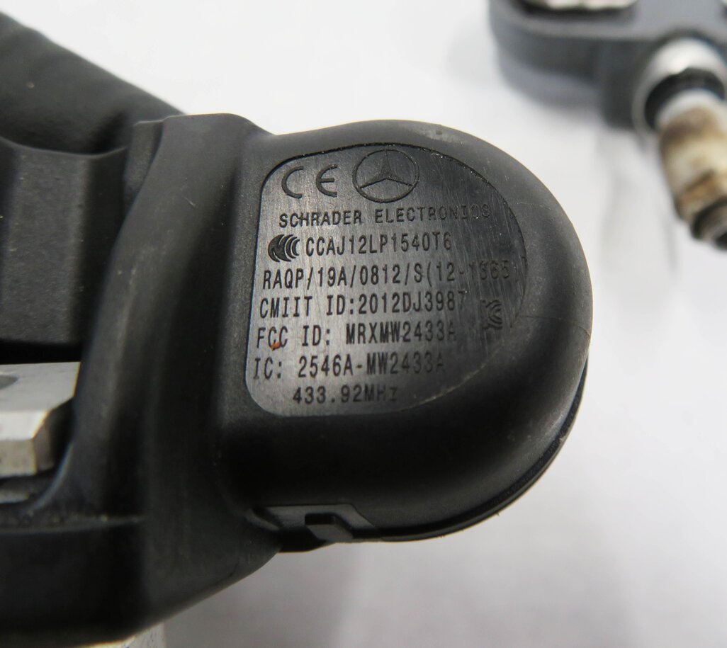 Thumbnail 7: 2013 MERCEDES BENZ C250 (W204) TPMS TIRE AIR PRESSURE SENSOR SET-4 (433.92 MHz)