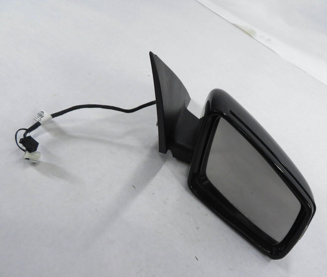 12-15 MERCEDES C250 C350 C63 (W204) RIGHT HEATED MEMORY DOOR MIRROR (BLACK 040U)