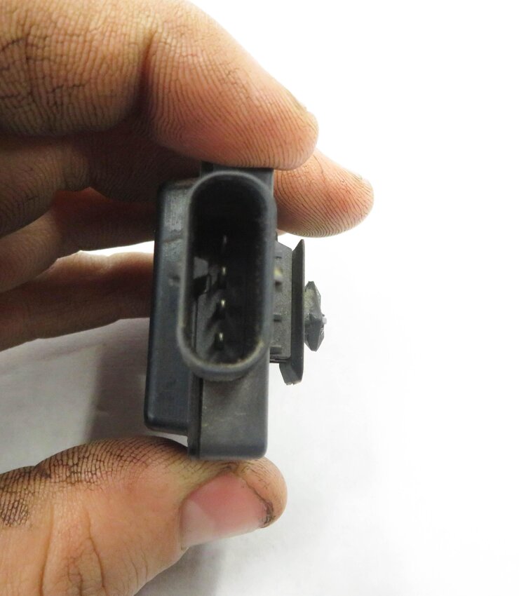 Thumbnail 7: 2009 BMW X5 (E70) 3.0L M57Y TURBO DIESEL EXHAUST NOX SENSOR CONTROL MODULE