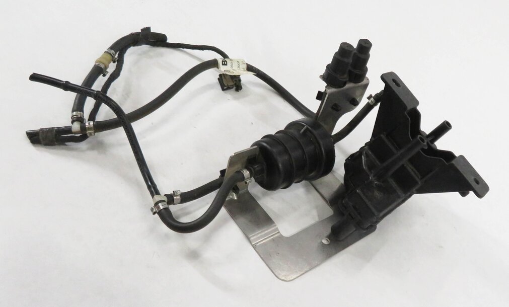 2009-2011 BMW 335D X5 (E70 E90) 3.0L M57Y DIESEL EMISSION FLUID TRANSFER PUMP