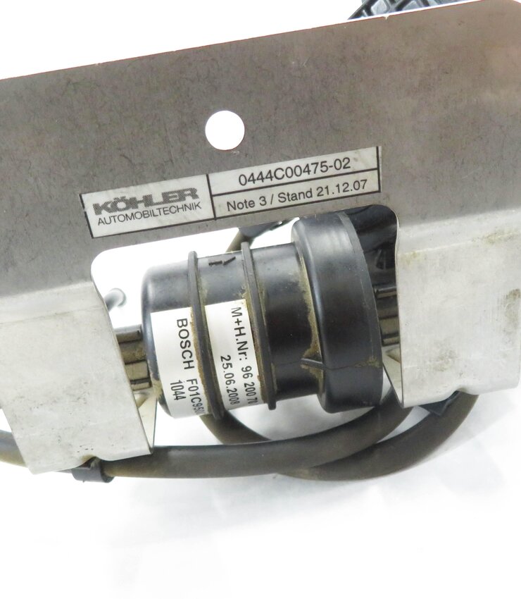 Thumbnail 6: 2009-2011 BMW 335D X5 (E70 E90) 3.0L M57Y DIESEL EMISSION FLUID TRANSFER PUMP