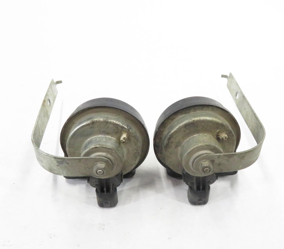 Thumbnail 5: 2007-2011 BMW X5 X6 (E70 E71) HIGH & LOW TONE NOTE EMERGENCY SAFETY HORN SET (2)