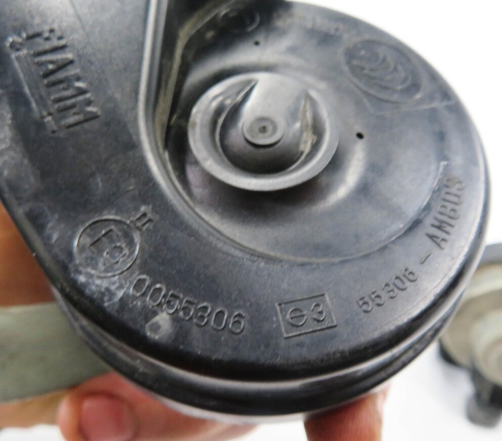 Thumbnail 7: 2007-2011 BMW X5 X6 (E70 E71) HIGH & LOW TONE NOTE EMERGENCY SAFETY HORN SET (2)