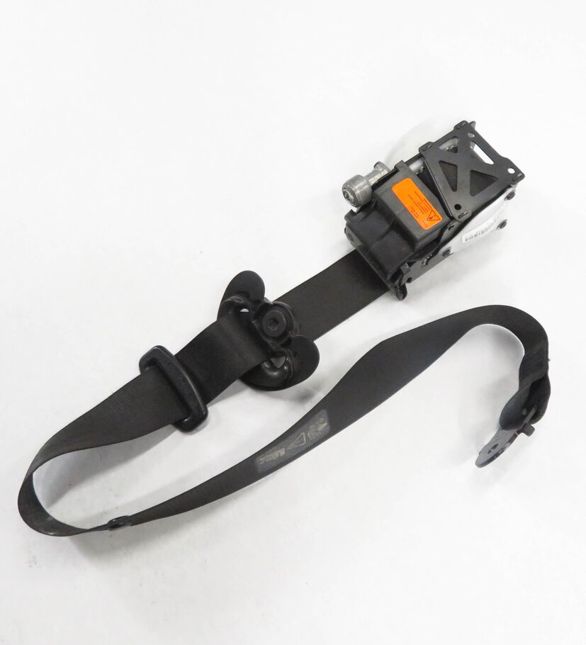 07-14 BMW X5 X6 X5M X6M (E70 E71) RIGHT FRONT SEATBELT BUCKLE RETRACTOR (BLACK)