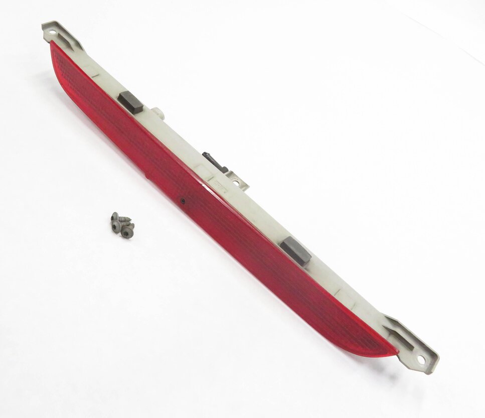 2009 BMW X5 (E70) REAR 3rd THIRD BRAKE LIGHT STOP SIGNAL LAMP