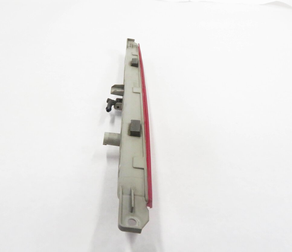 Thumbnail 3: 2009 BMW X5 (E70) REAR 3rd THIRD BRAKE LIGHT STOP SIGNAL LAMP