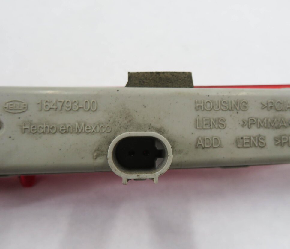 Thumbnail 5: 2009 BMW X5 (E70) REAR 3rd THIRD BRAKE LIGHT STOP SIGNAL LAMP