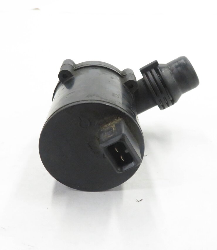 Thumbnail 2: 2009 BMW X5 (E70) 3.0L M57Y TURBO DIESEL - AUX AUXILIARY WATER COOLANT PUMP