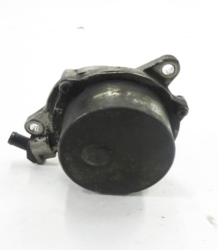 Thumbnail 2: 2009-2013 BMW X5 335D (E70 E90) 3.0L M57Y TURBO DIESEL ENGINE BRAKE VACUUM PUMP