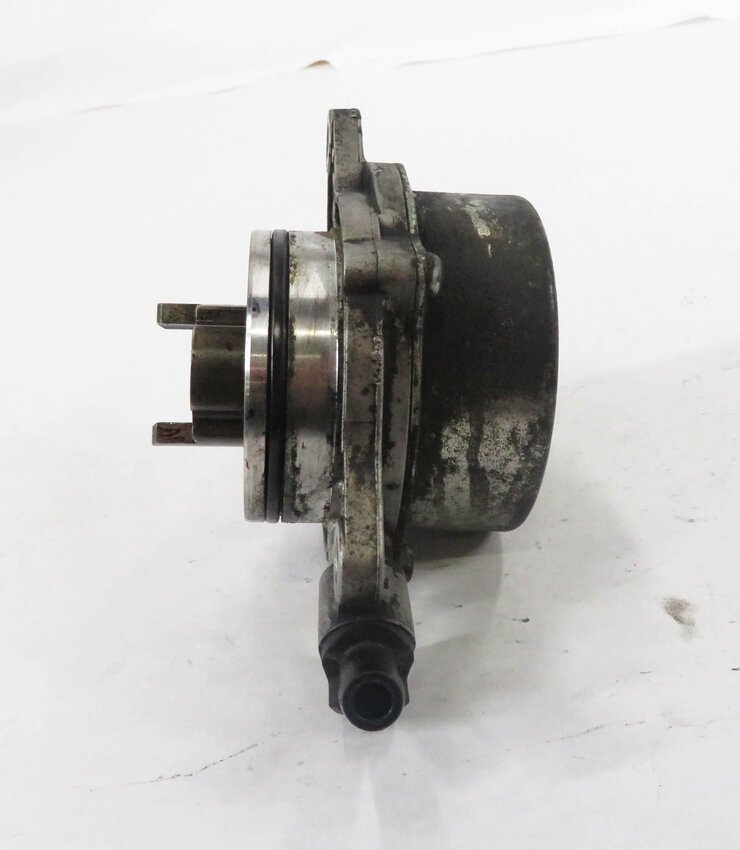 Thumbnail 3: 2009-2013 BMW X5 335D (E70 E90) 3.0L M57Y TURBO DIESEL ENGINE BRAKE VACUUM PUMP