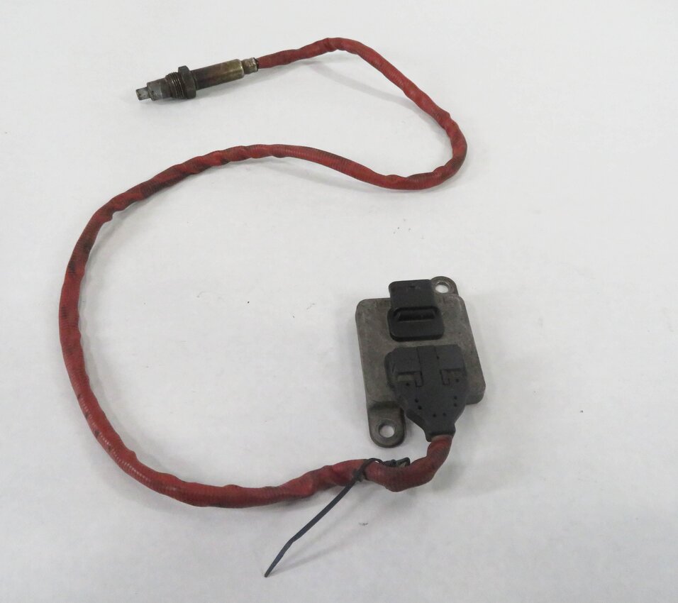 Thumbnail 3: 2009 BMW X5 (E70) 3.0L M57Y TURBO DIESEL ENGINE EXHAUST OXYGEN O2 NOX SENSOR