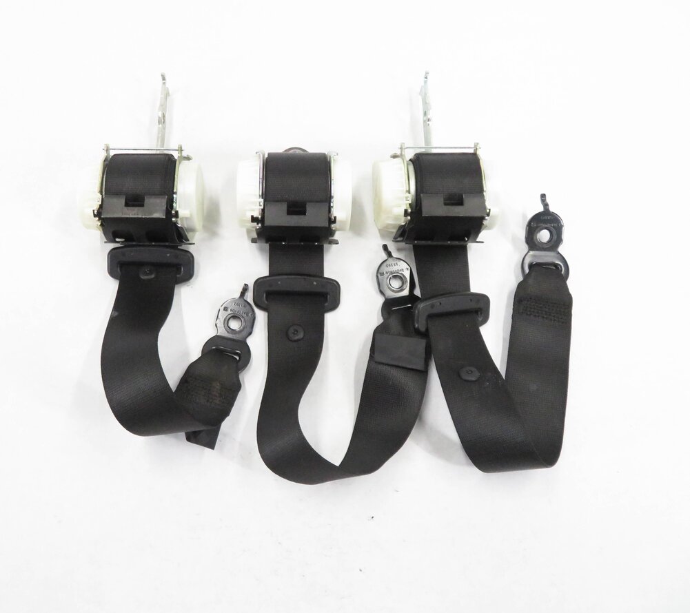 Thumbnail 2: 2011 BMW 550i (F10) REAR LEFT / CENTER / RIGHT - SEATBELT RETRACTOR SET (BLACK)