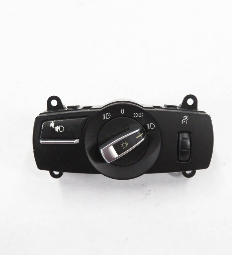 Thumbnail 2: 2011 BMW 550i (F10) FOG LIGHT LAMP / DIMMER CONTROL / HEADLIGHT SWITCH
