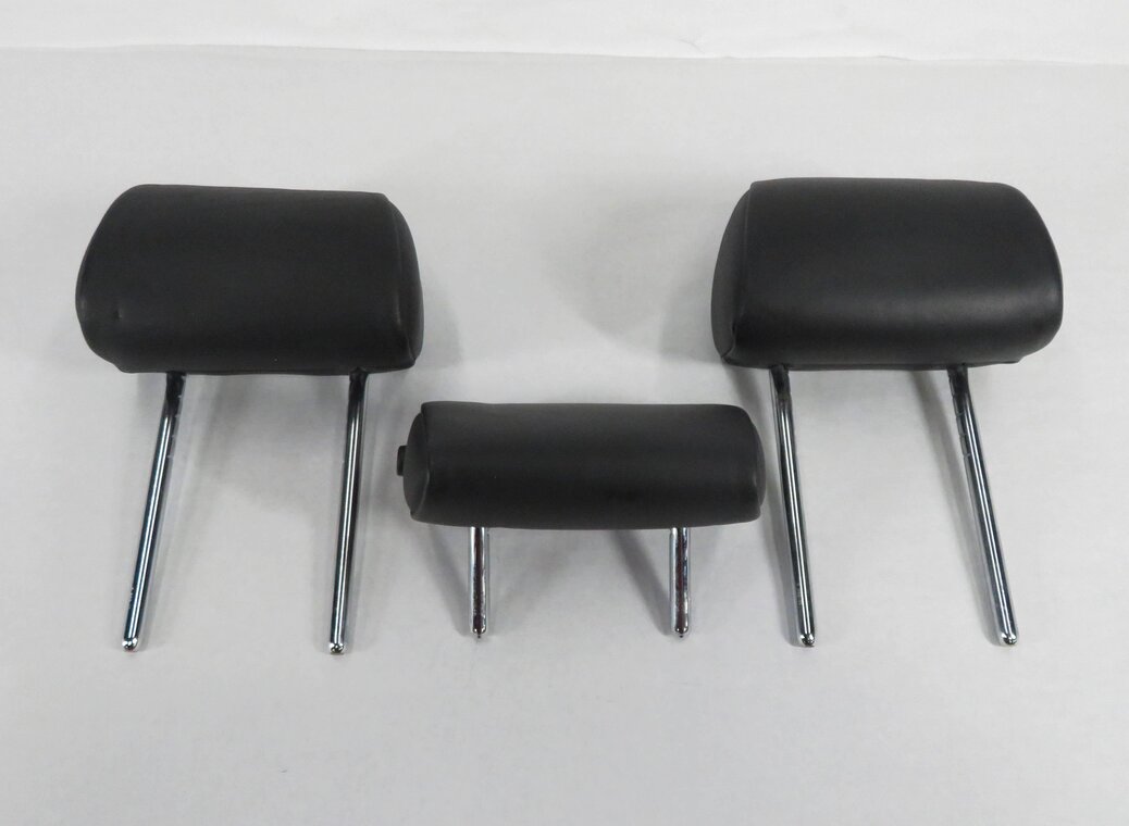 Thumbnail 2: 2011 BMW 550i (F10) REAR - LEFT / CENTER / RIGHT - BLACK LEATHER HEADREST SET-3