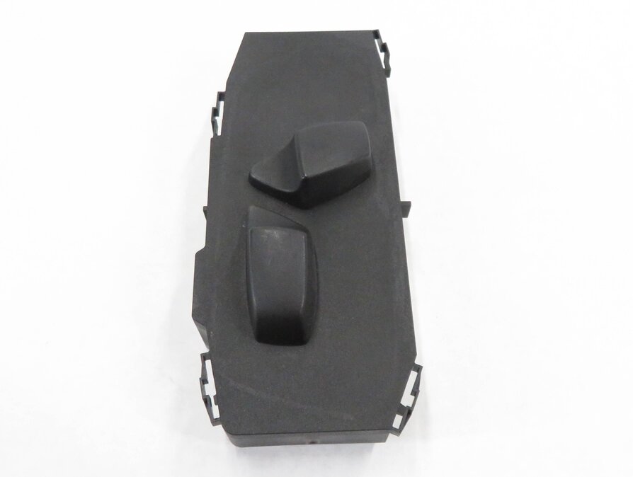 Thumbnail 3: 2008 BMW 335i (E90) RIGHT FRONT PASSENGER POWER SEAT ADJUST ADJUSTMENT SWITCH