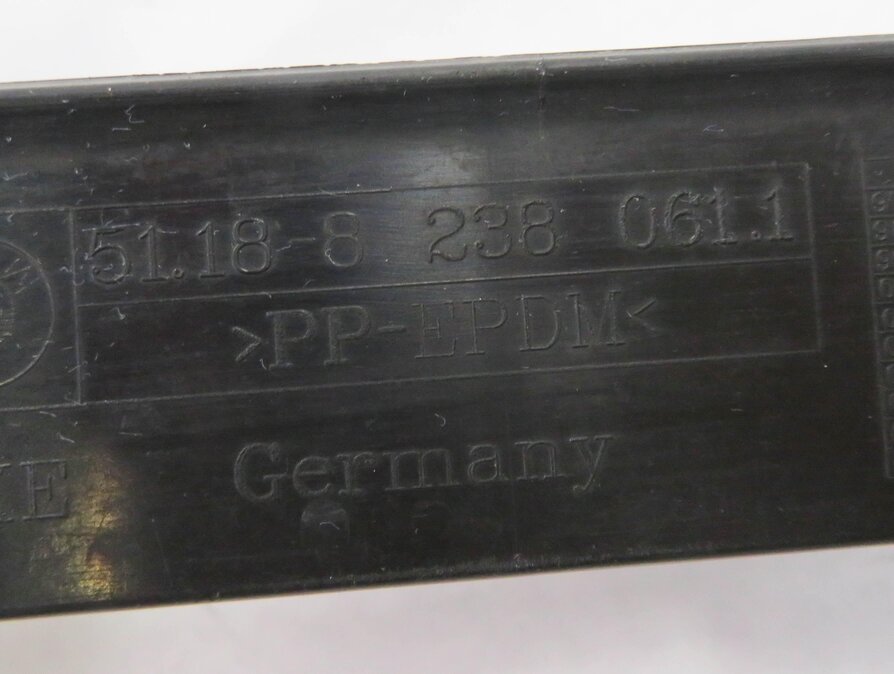 Thumbnail 6: 2008 BMW 335i (E90) REAR LICENSE PLATE BASE MOUNT RETAINER BRACKET HOLDER