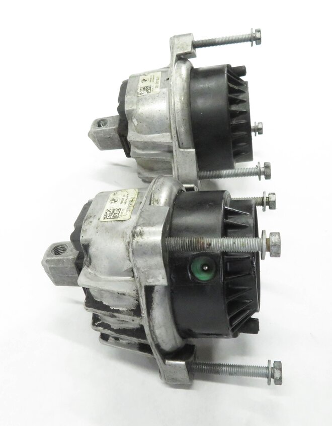 Thumbnail 4: 2011 BMW ACTIVE HYBRID 7 (F04) 4.4L N63 LEFT & RIGHT MOTOR MOUNT SET-2