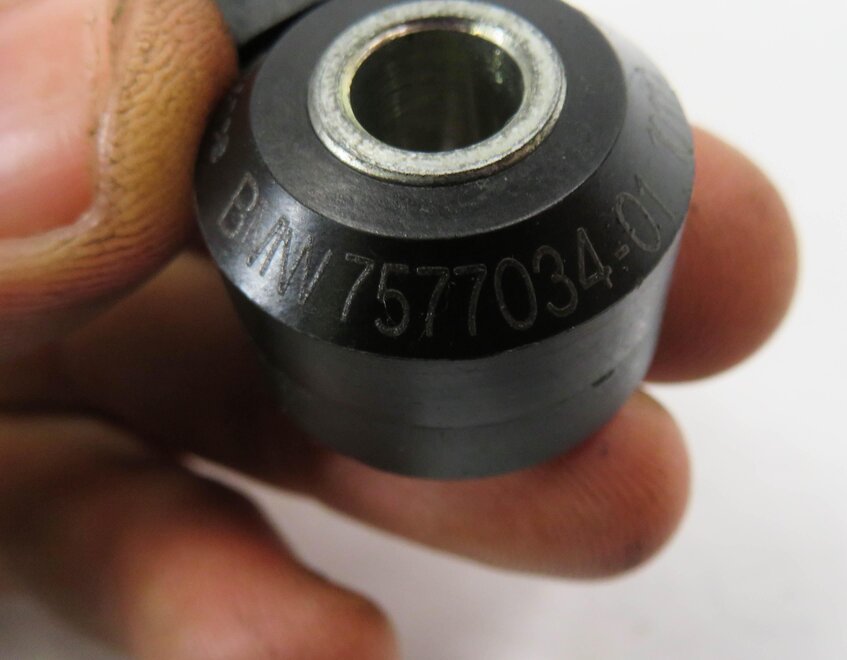 Thumbnail 7: 2011 BMW ACTIVE HYBRID 7 (F04) 4.4L N63 KNOCK PING DETONATION SENSOR SET-2