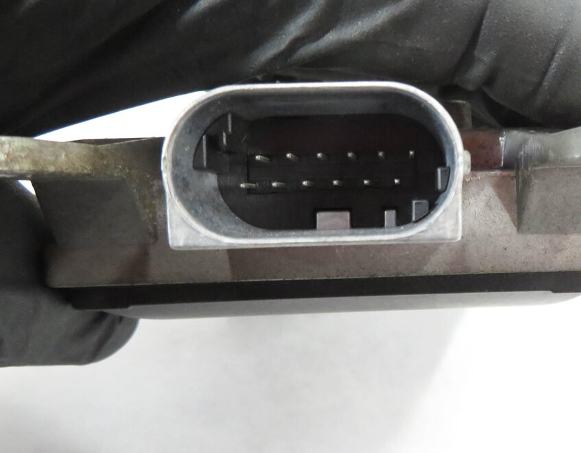 Thumbnail 6: 2011 BMW ACTIVE HYBRID 7 (F04) LANE CHANGE BLIND SPOT ALERT MODULE (LEFT)