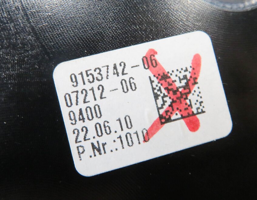 Thumbnail 6: 2011 BMW ACTIVE HYBRID 7 (F04) RIGHT REAR PILLAR HEATER A/C AIR VENT (BLACK)
