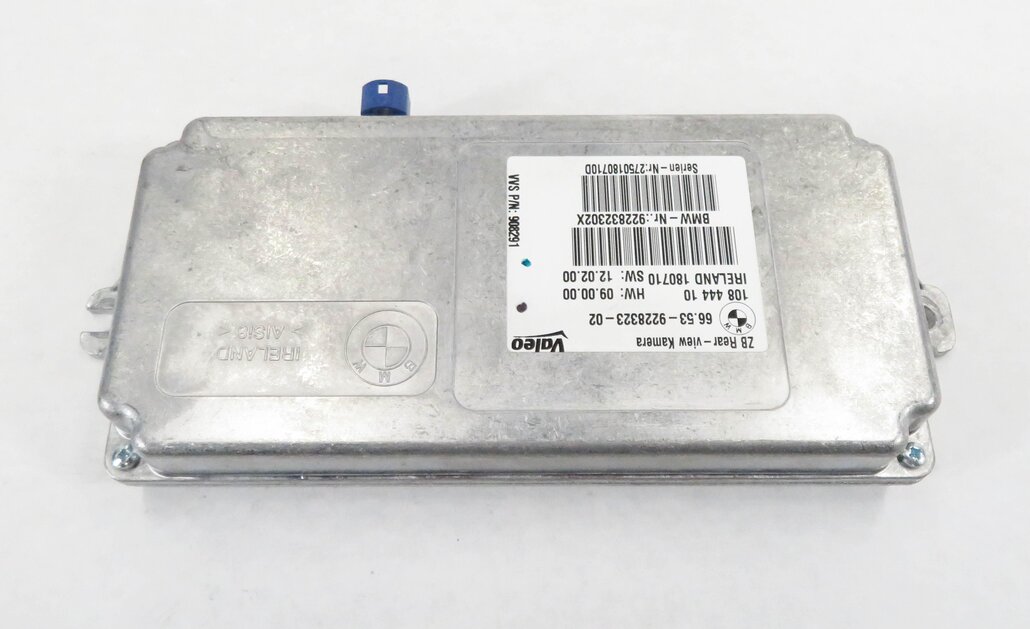 Thumbnail 4: 10-19 BMW 328i 330i 335i 528i 535i 550i 740i 750i M3 M4 REAR VIEW CAMERA MODULE