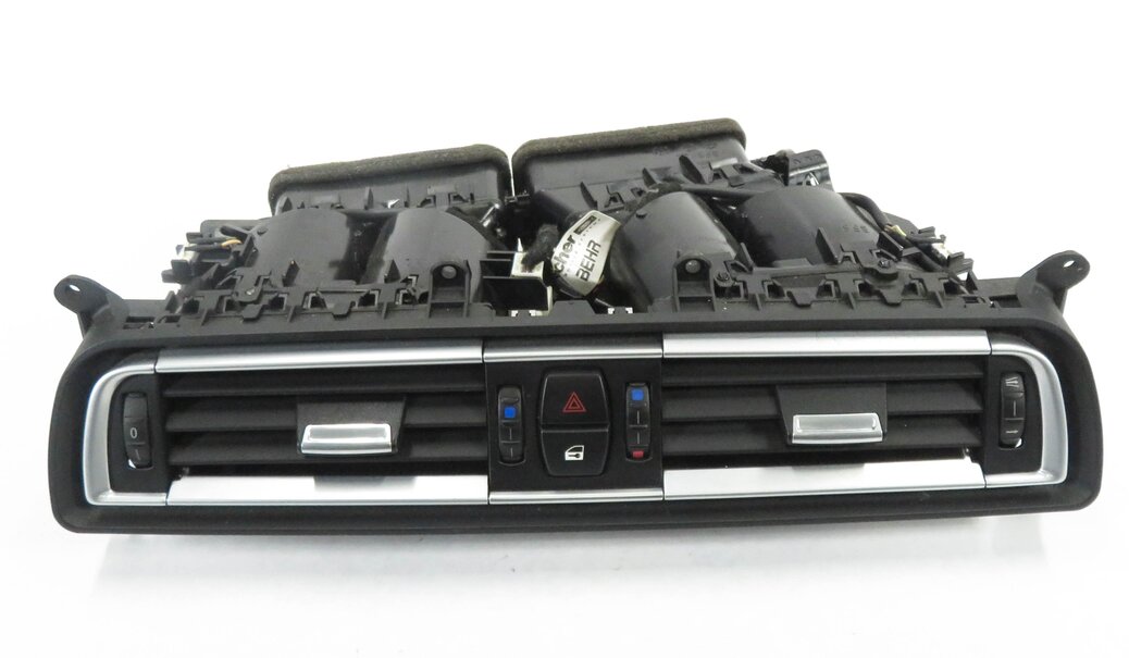 Thumbnail 2: 2011 BMW ACTIVE HYBRID 7 (F04) CENTER DASH HEATER A/C AIR VENT w/ HAZARD & LOCK